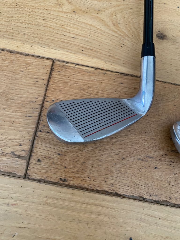 Kids Slazenger golf clubs 