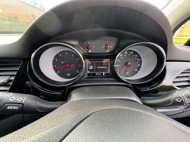 2018 Vauxhall Astra 1.4i Turbo SRi Euro 6 5dr HATCHBACK Petrol Manual