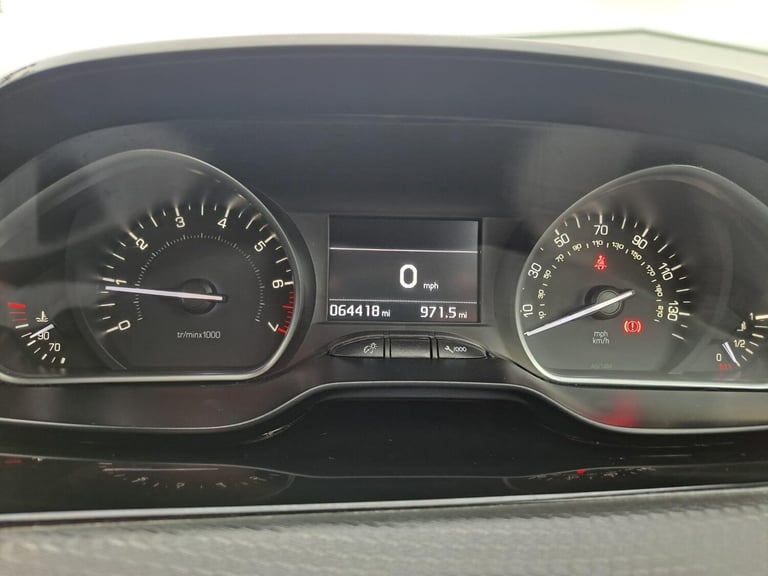 2018 Peugeot 208 1.2 PureTech Tech Edition Euro 6 (s/s) 5dr HATCHBACK Petrol Manual