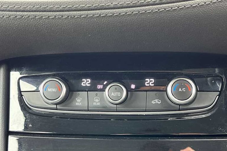 2019 Vauxhall Grandland X 1.2 Turbo SE 5dr HATCHBACK PETROL Manual