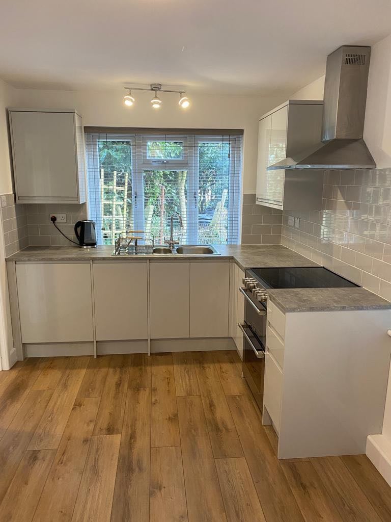 Rent a Room (Annexe)