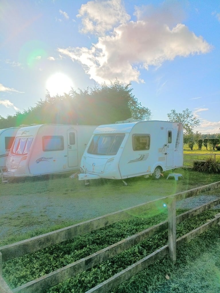 2011 swift charisma 220 