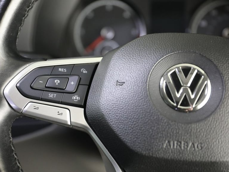 2020 Volkswagen Transporter Shuttle 2.0 TDI S Minibus Double Cab 5dr Diesel Manual SWB Euro 6 (s/...