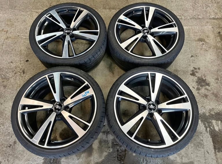 image for Audi RS3 19x8/19x8.5" Wheels/Tire Package
