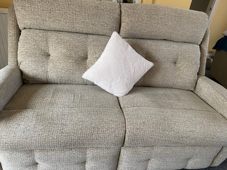 2 SEATER SOFA VGC - DELIVERY AVAILABLE 