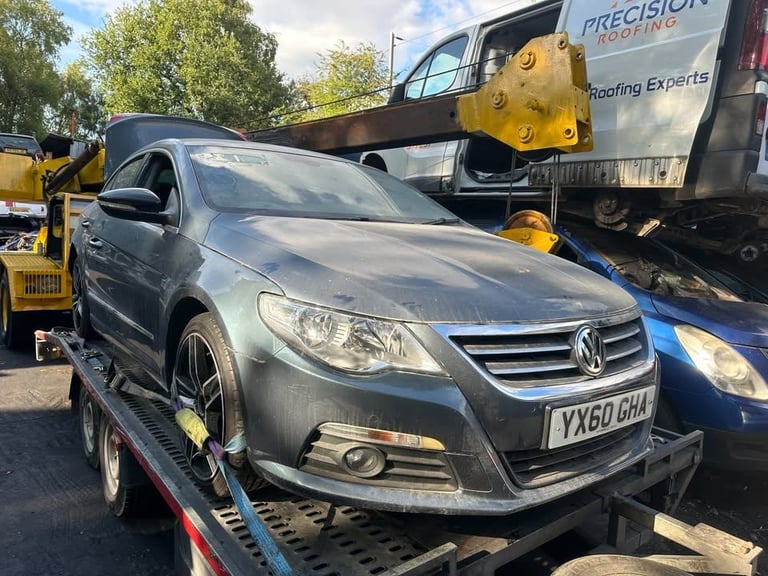 VW PASSAT CC 2010 2.0 DIESEL BREAKING FOR PARTS 