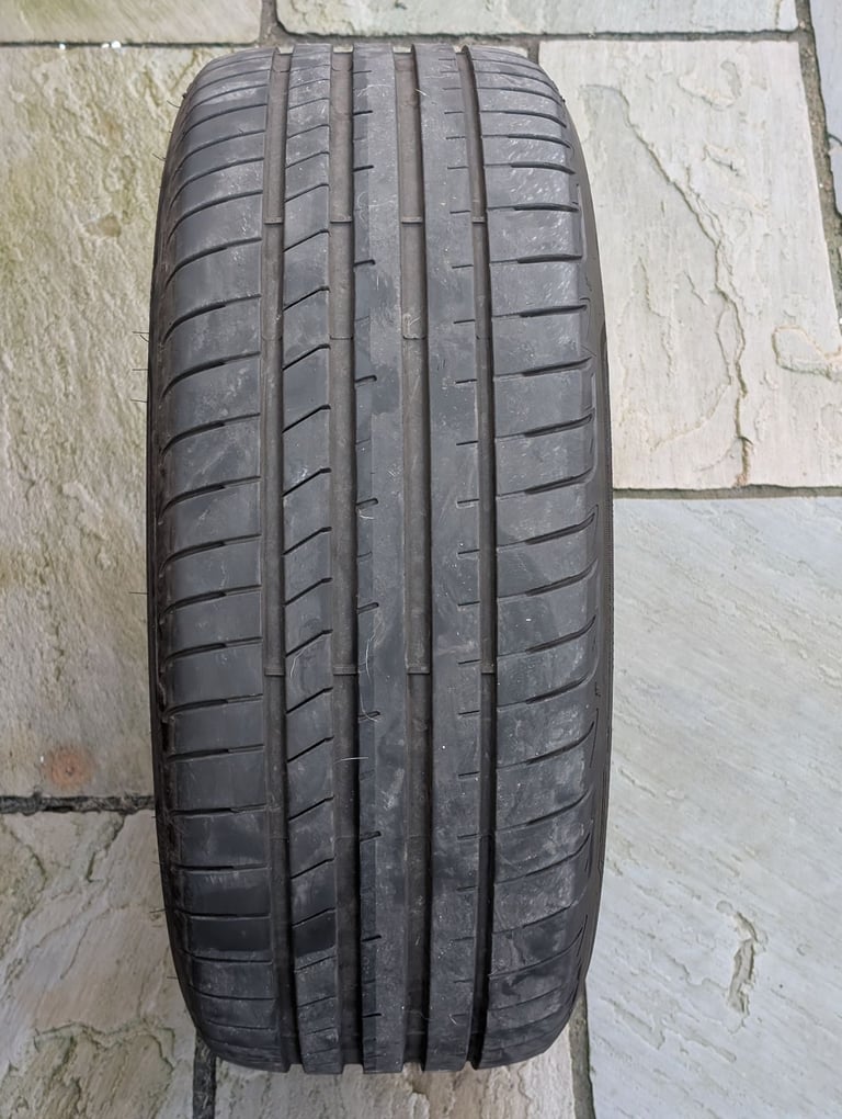 Genuine BMW 18 inch Alloy Wheels G30 G31