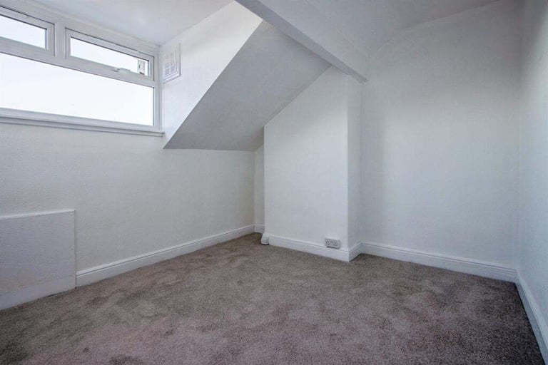 2 Bed  Terrace house ,  LEEDS LS9 , Ready to move in , No Chain  !!  EXCELLENT CONDITION 