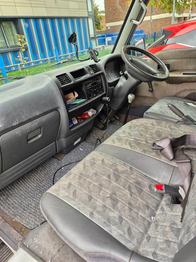 Mazda, E2200 MWB, Panel Van, 2001, 2184 (cc)