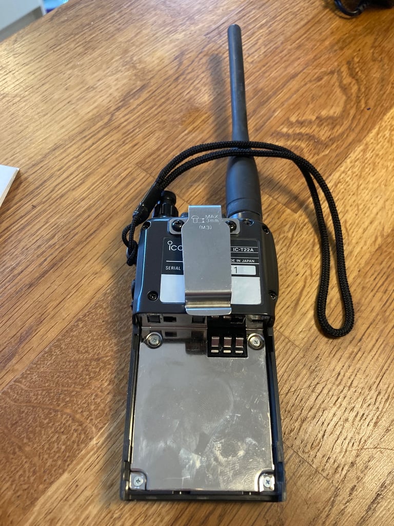 iCOM UHF FM Transceiver. IC-T22A