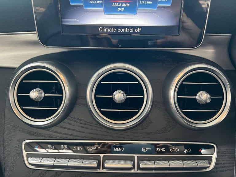 2018 Mercedes-Benz C-Class 2.0 C200 AMG Line Cabriolet 2dr Petrol G-Tronic+ Euro 6 (s/s) (184 ps)...