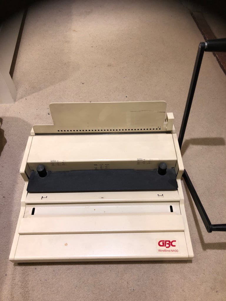 Wire binder machine GBC Wirebind M100