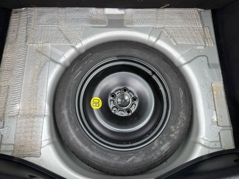 2009 09 FORD FOCUS 1.6 ZETEC HATCHBACK 5DR PETROL MANUAL (161 G/KM, 99 BHP)