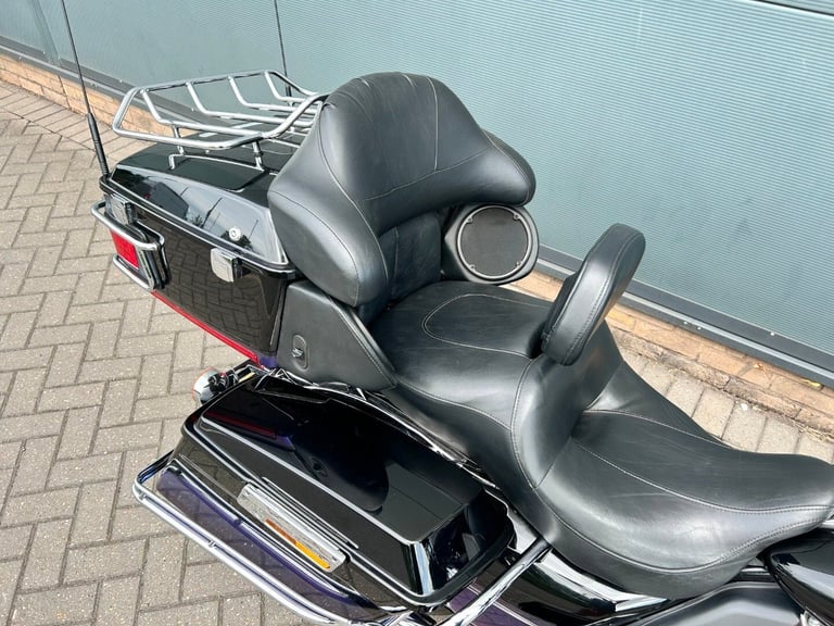 2009 Harley-Davidson TOURING FLHTK ELECTRA GLIDE ULTRA LIMITED FLHTK Two-Tone (10MY) Custom DIESE...