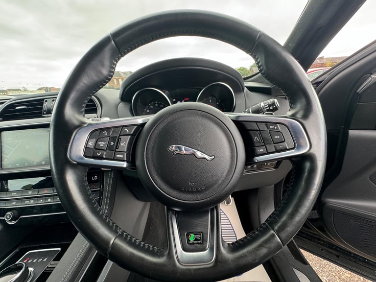 2019 Jaguar F-Pace 2.0d R-Sport 5dr Auto ESTATE DIESEL Automatic