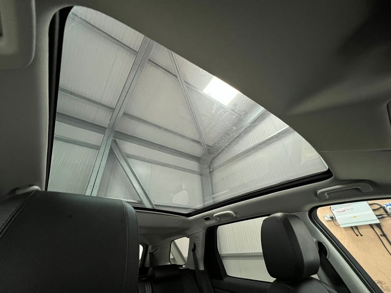 2017 Land Rover Discovery Sport 2.0 Si4 240 HSE 5dr Auto ESTATE Petrol Automatic