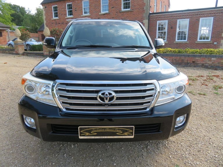 2014 Toyota Landcruiser Amazon ZX 4.6 V8 PETROL 8 SEATS TOP OF THE RANGE 4x4 Petrol Automatic