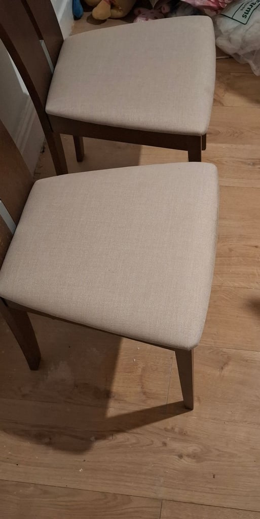 x4 Solid Wooden Dining Chairs (ALL 4 CHAIRS FOR £80) [SAME DAY DELIVERY AVAILABLE]