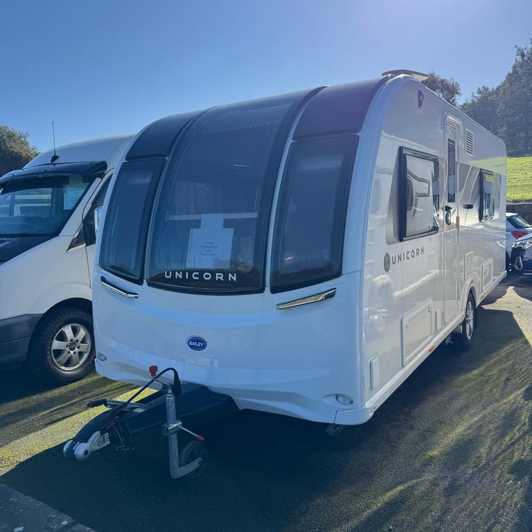 2024 Bailey Unicorn Cadiz - 4 berth - Fixed single beds 