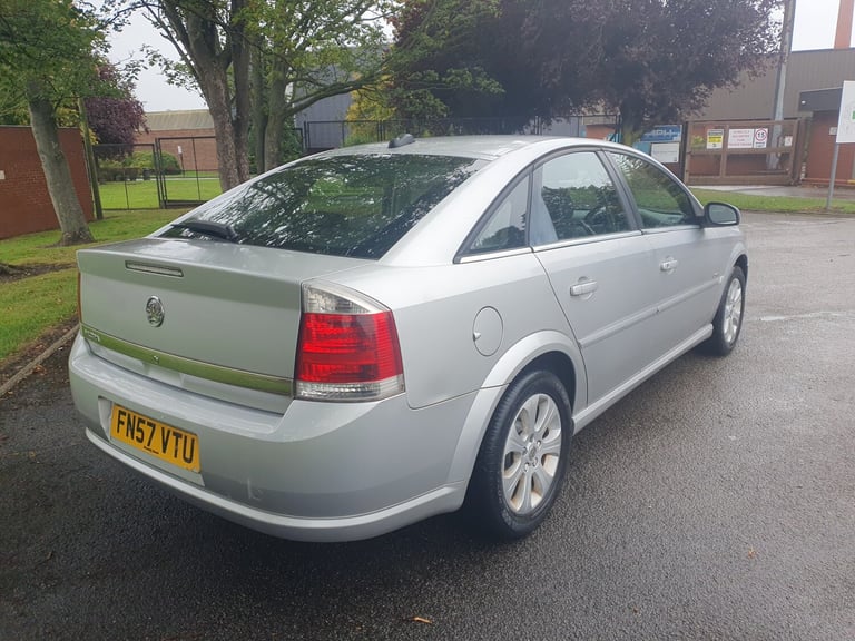 2007 Vauxhall Vectra 1.8i VVT Design 5dr HATCHBACK Petrol Manual