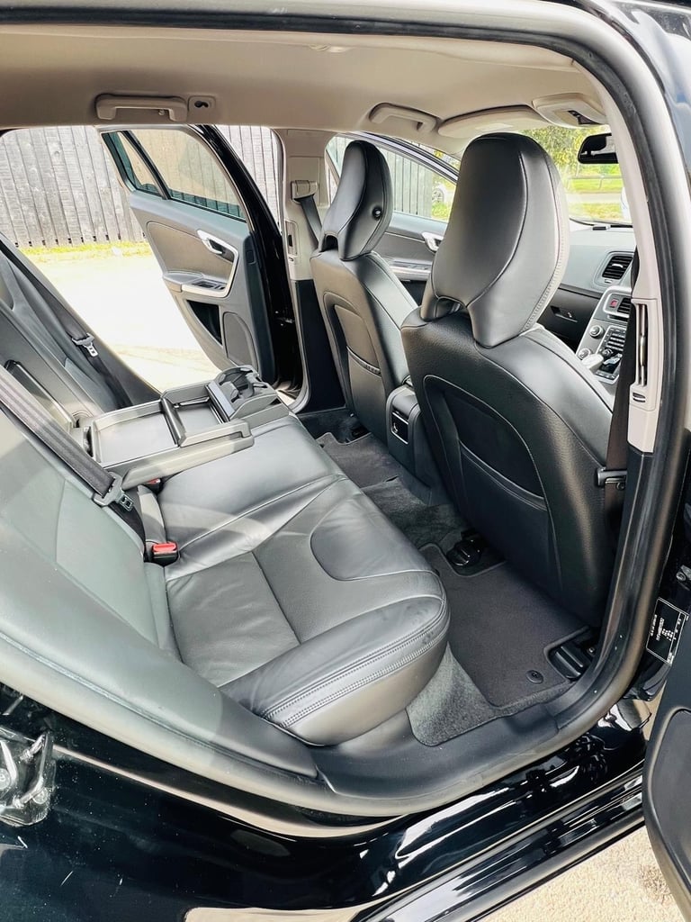 Volvo v60 t4 1.6 petrol ulez free leather cruise control reverse camera 