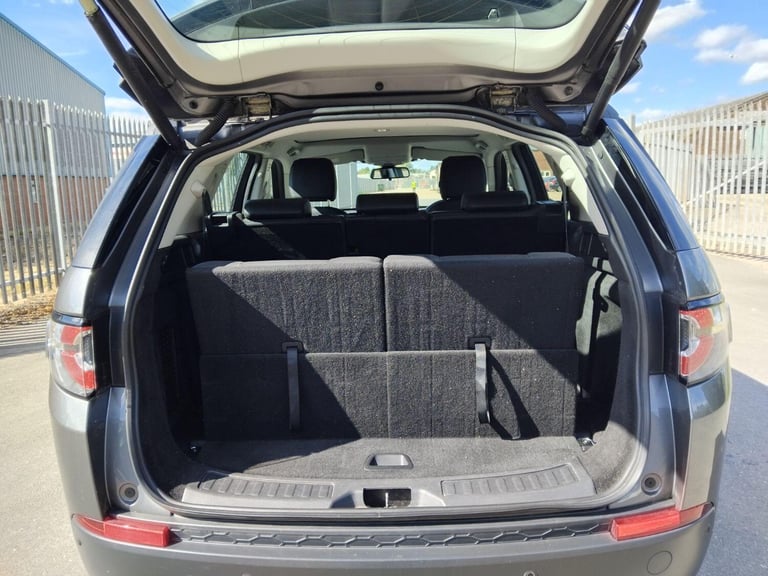 LAND ROVER DISCOVERY SPORT 2.0 TD4 SE Tech Grey Manual Diesel 2015