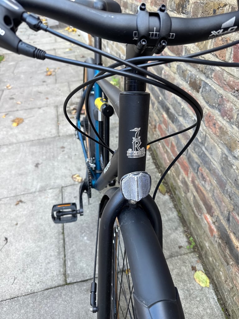 Raleigh Strava City Hybrid Bike - 50cm - Excellent Condition (Original Owner) 