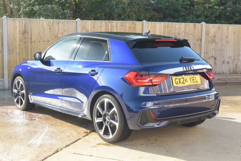  Audi A1 Sportback 1.0 Tfsi 30 Black Edition Sportback S Tronic Petrol