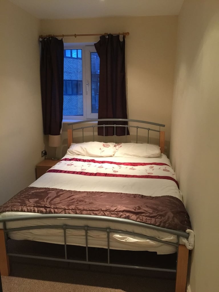 City Centre executive apartment for short term holiday/business let  