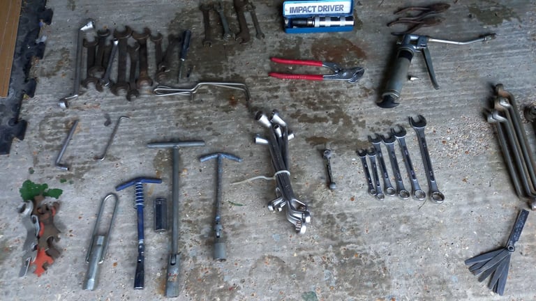 image for Motor mechanic tools
