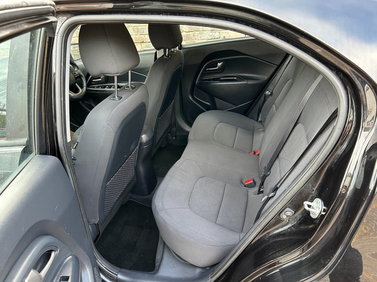2011 Kia Rio 1.4 2 Hatchback 5dr Petrol Manual Euro 5 (107 bhp) Petrol