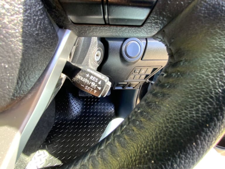 2023 Toyota Hilux 2.4 D-4D Icon Pickup Double Cab 4dr Diesel Auto 4WD Euro 6 (s/s) (150 ps) PICKU...