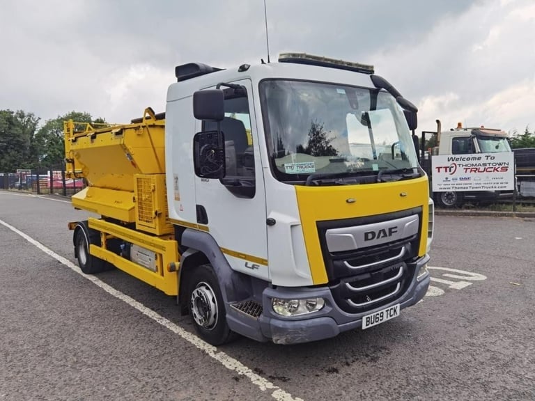2020 Daf LF 180 12 ton hotbox