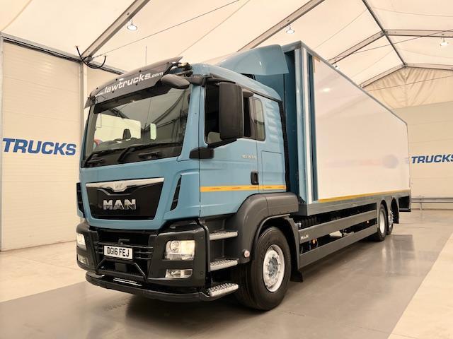 MAN TGS 26.320 6x2 Sleeper Cab Insulated Box Van