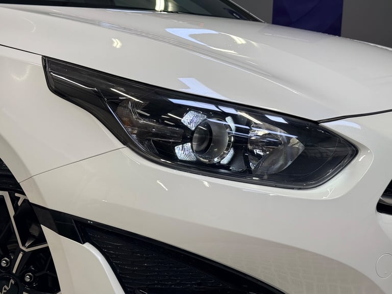 2022 Kia Pro Ceed Kia ProCeed GT-Line Estate ISG  Fusion White  49 900 Miles 