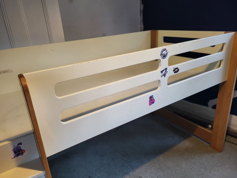 Feather and Black mid sleeper cabin bed- FREE