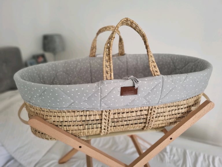 Second hand sale moses basket