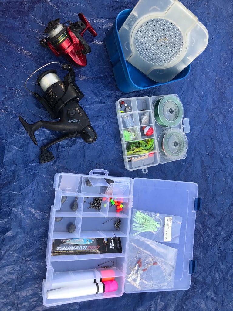 Fishing equipment misc bundle