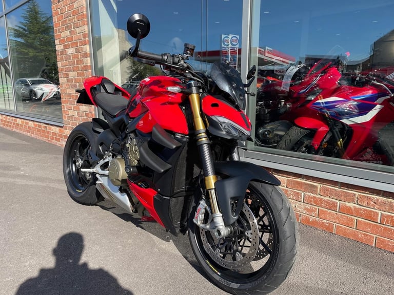 Ducati Streetfighter V4 S