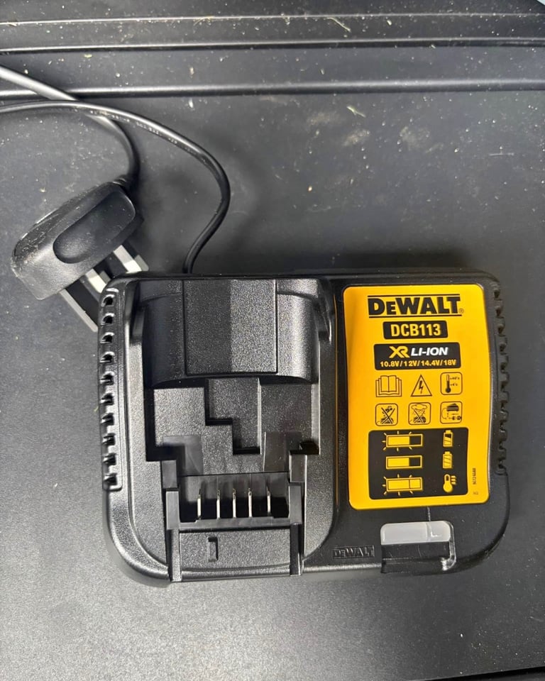 Dewalt Bluetooth radio battery and charger