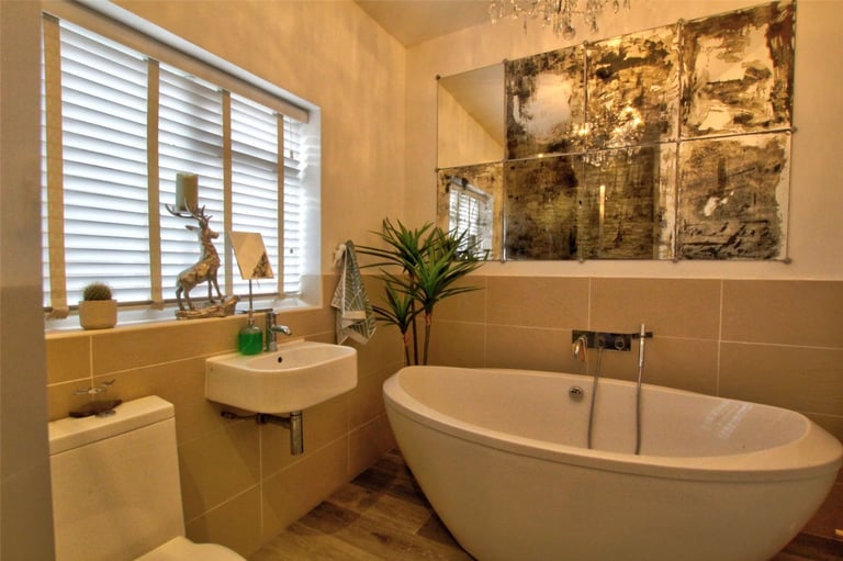 ** Move in today ** 1 double bedroom for rent