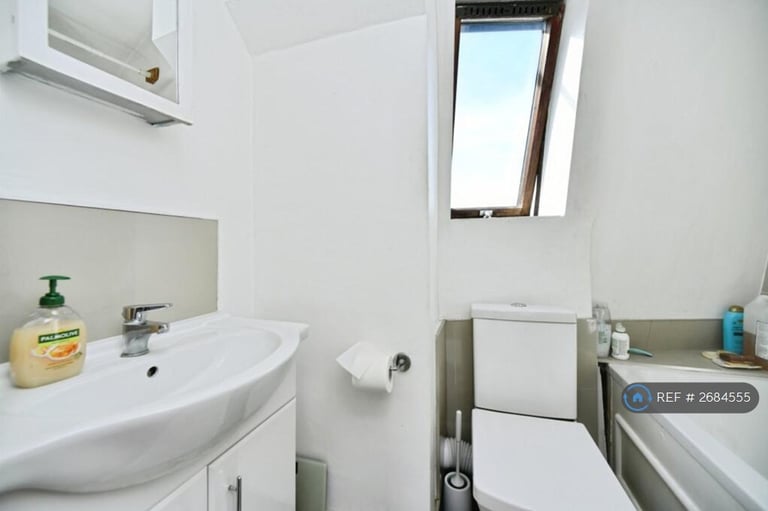 2 bedroom flat in Clyde Rd, Brighton, BN1 (2 bed) (#2684555)