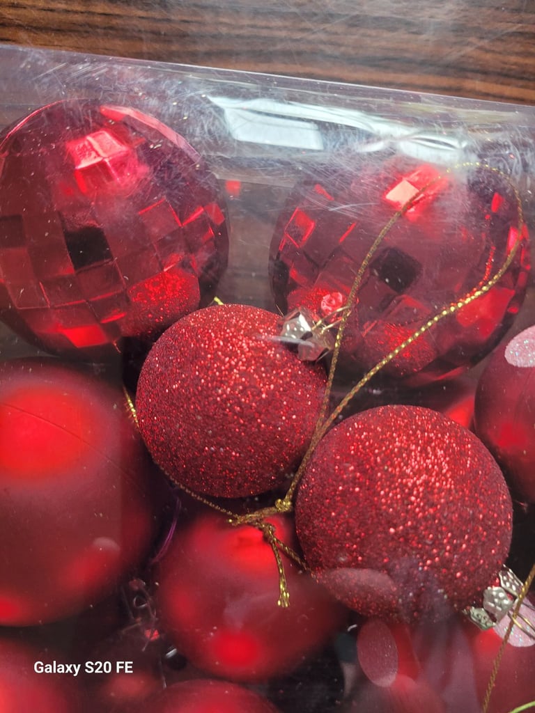 Kingfisher 25x Christmas Ornaments Set | Red, Green & White Baubles Decor