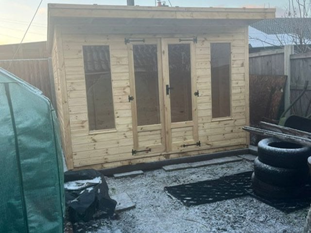 GARDEN SUMMERHOUSE HEAVY DUTY ERECTED FOR FREE