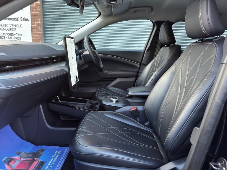 FORD MUSTANG Standard Range 70kWh 5dr 2021