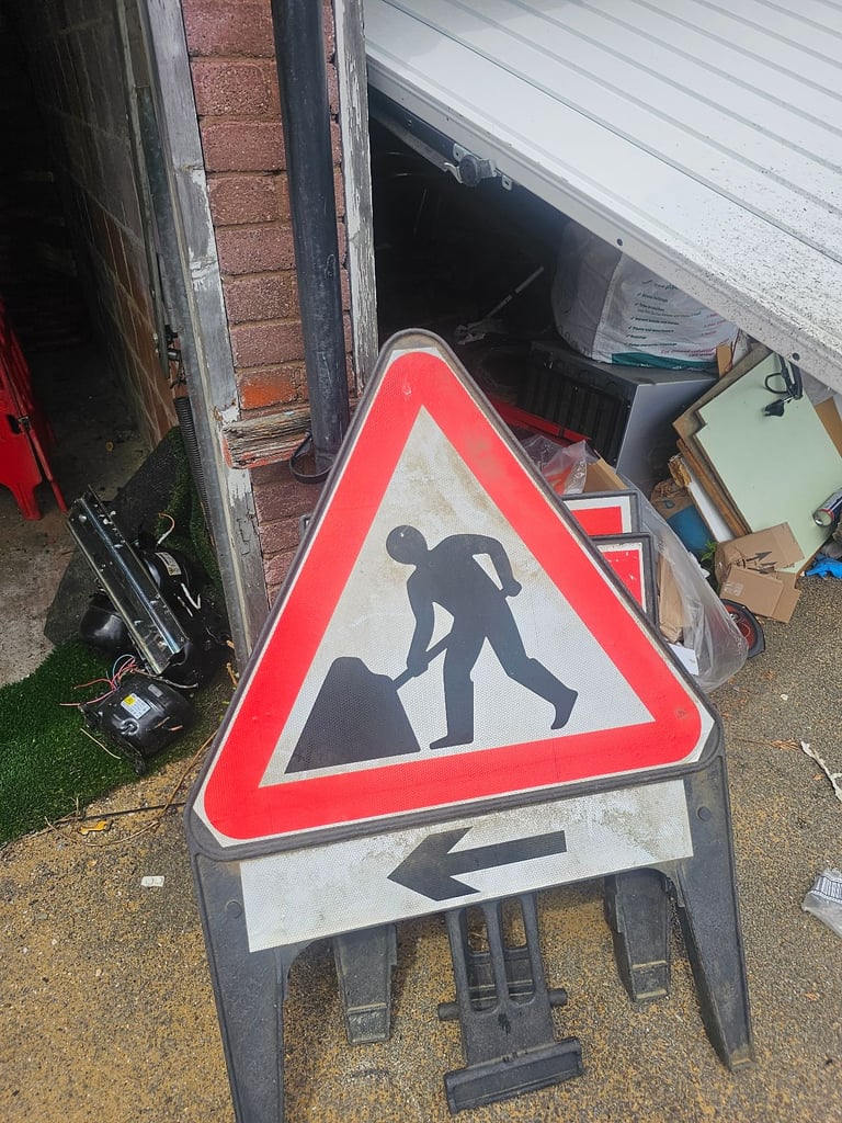 SIGNS AND BARRIERS 
