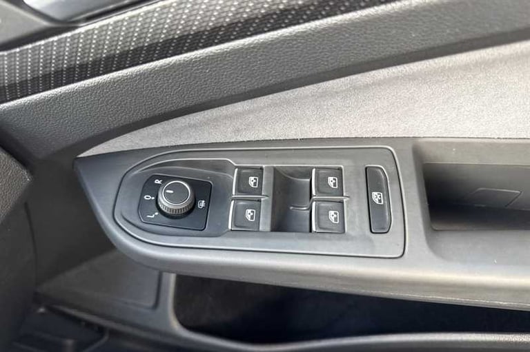 2024 Volkswagen Golf 1.5 TSI R-Line Hatchback 5dr Petrol Manual Euro 6 (s/s) (150 ps) Hatchback P...