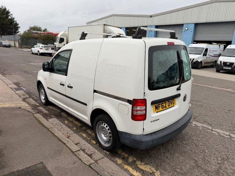 2012 62 VOLKSWAGEN CADDY 1.6 TDI C20 PANEL VAN 4DR DIESEL MANUAL L1 H1 (101 BHP)