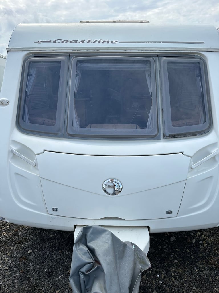 Swift Coastline Classic 550, 2010 4 Berth End Washroom.