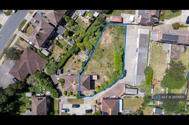 3 bedroom house in Roman Acre, Wick, Littlehampton, BN17 (3 bed) (#2658971)